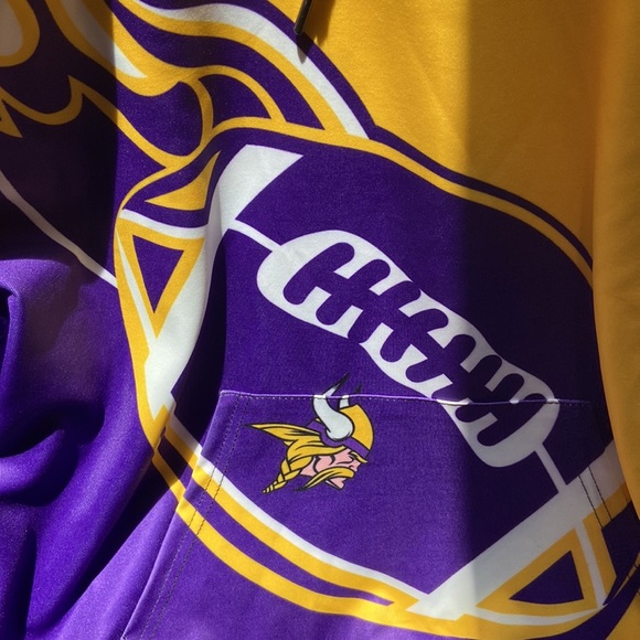 Brand New Vikings Hoodie 🏈 - Picture 2 of 4